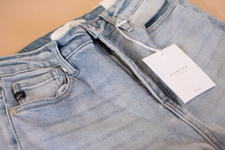 Kan Can Wides - Wild Features Collective